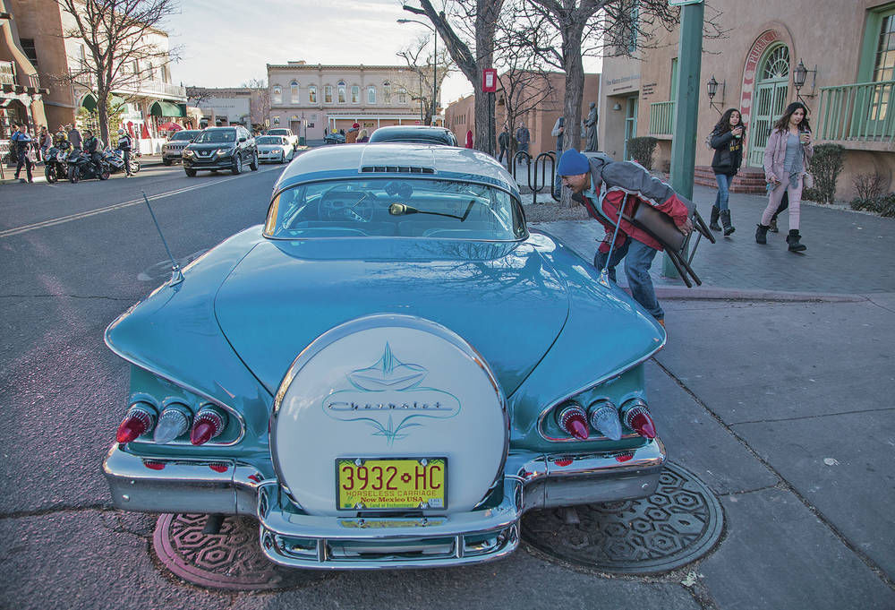 Lowriders cruise into Santa Fe